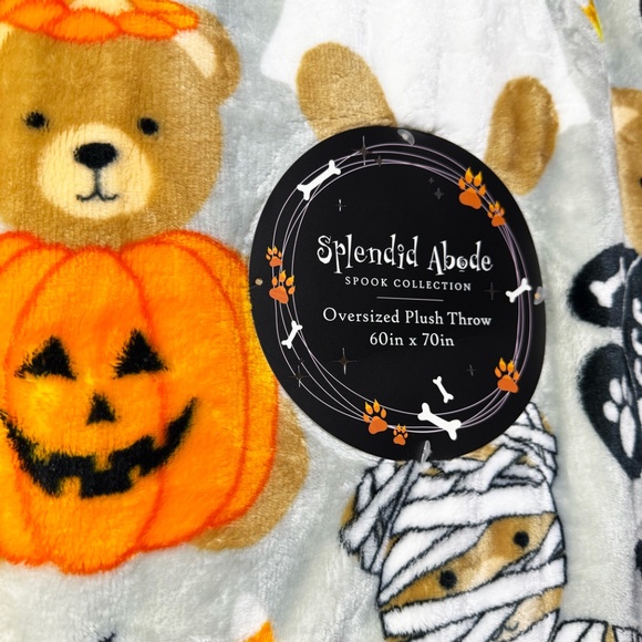 Teddy Bears in costumes halloween throw blanket - Picture 1 of 3